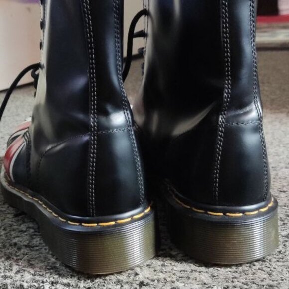 DR. MARTENS UNION JACK LEATHER BOOTS 10UK/45EU/11US M RARE UNISEX - Picture 4 of 11